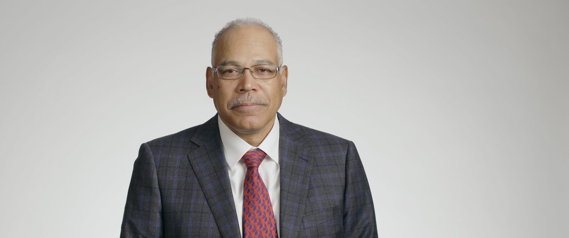 Charles Nelson Broll headshot