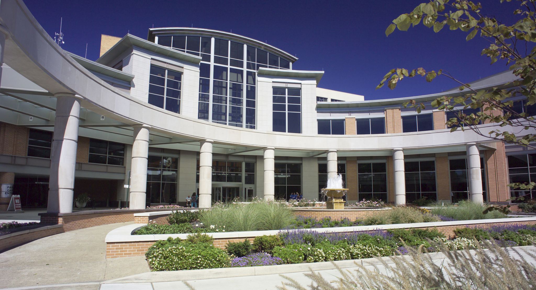 Lancaster General Hospital Entrance 