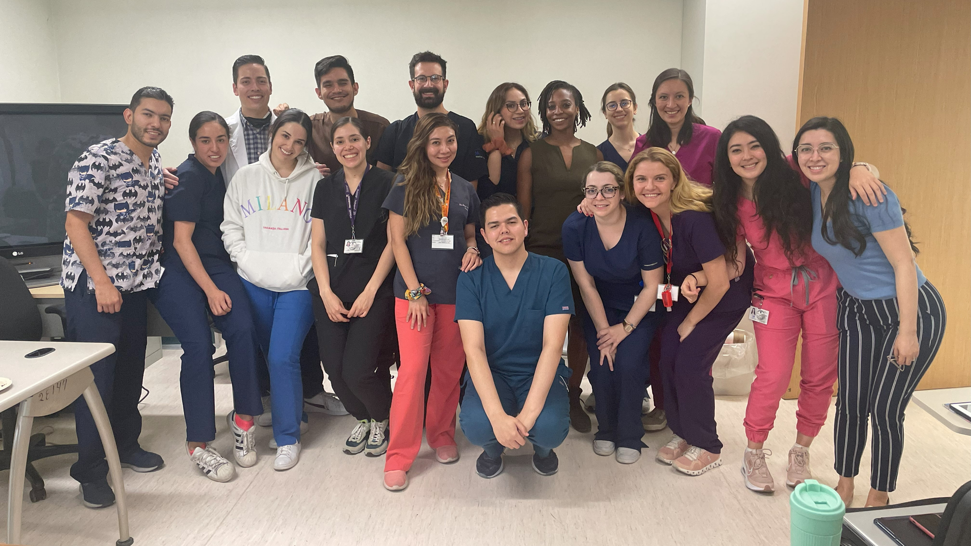 A group photo showing Zonia Moore with hospital colleagues at Hospital Manuel Gea Gonzales 