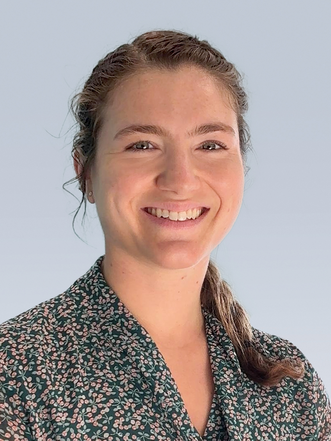 Headshot of Maria Schweizerhof, PT, DPT, OCS, COMT