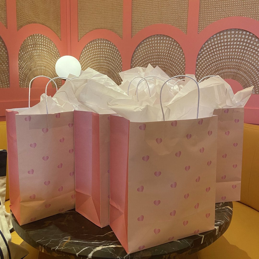 Gift baskets covered with hearts