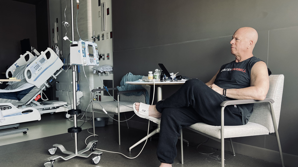 70-year-old bench press competitor tackles rare cancer