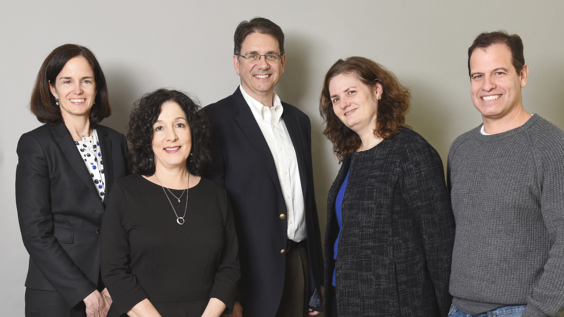 Group photo of Susan Domchek, Beth Stearman, Ronny Drapkin, Katherine Nathanson, and Roger Greenberg