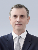 Headshot of Daniel Yoshor
