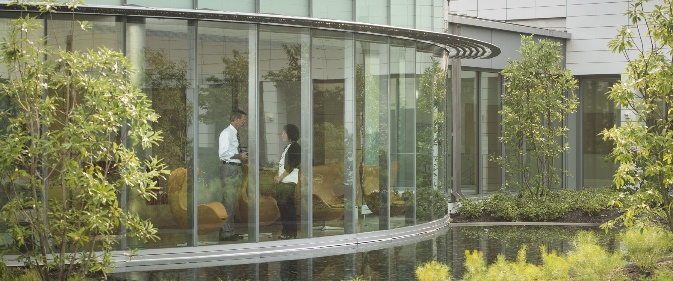External shot of Anne B. Barshinger Cancer Institute meditation room and garden