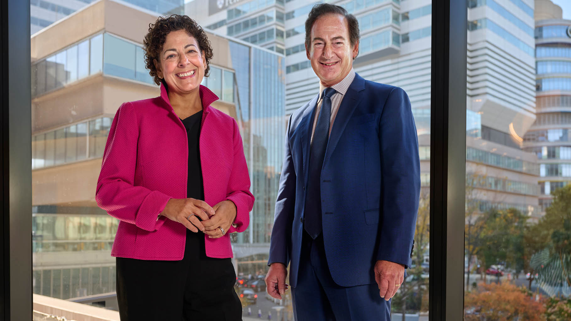 Angela DeMichele and Lewis Chodosh stand together at the Hospital of the University of Pennsylvania 