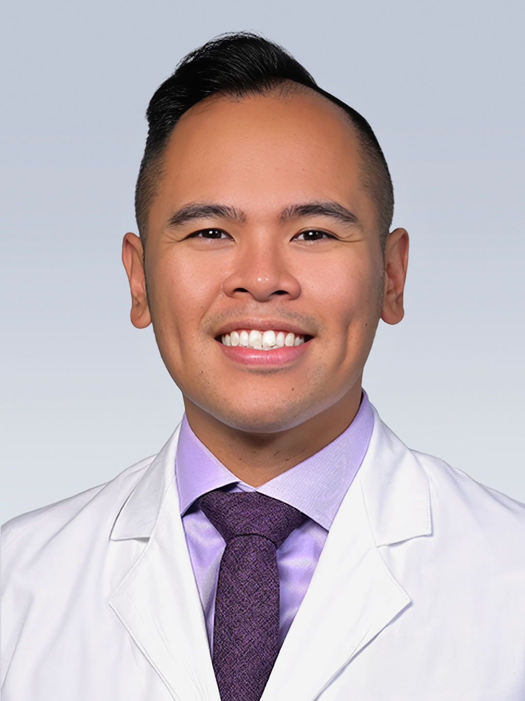 Headshot of Bryan Flores, MD