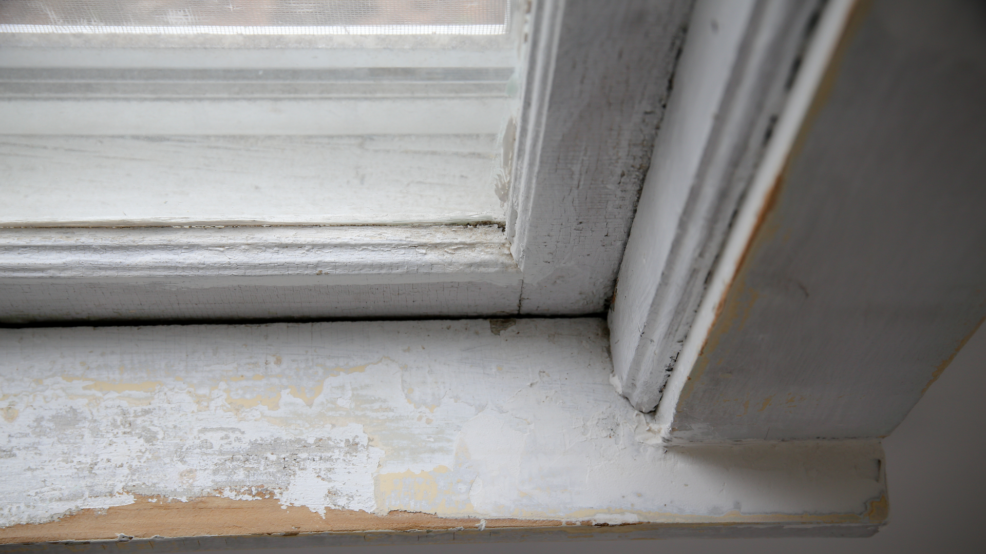 Old Wood Window Trim Peeling Lead Paint