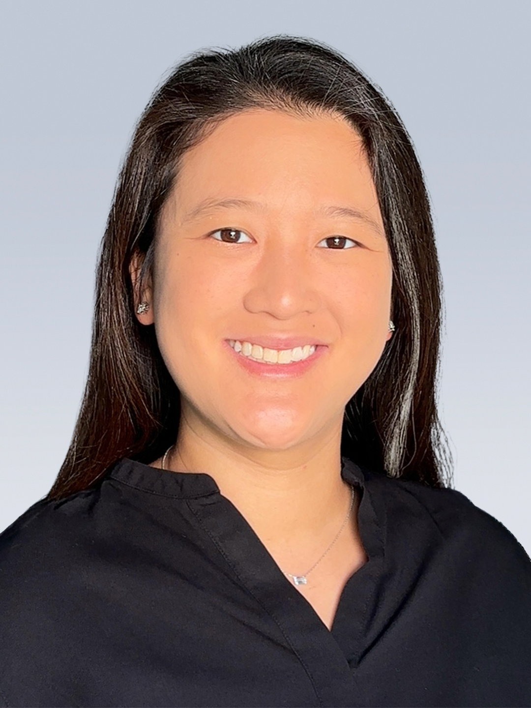 Headshot of Amanda Nguyen, PT, DPT