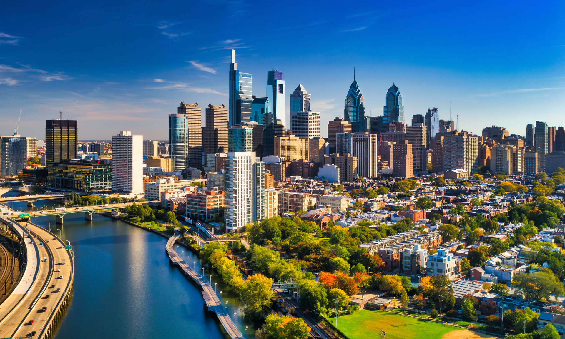 philadelphia-skyline-2168506968.jpg