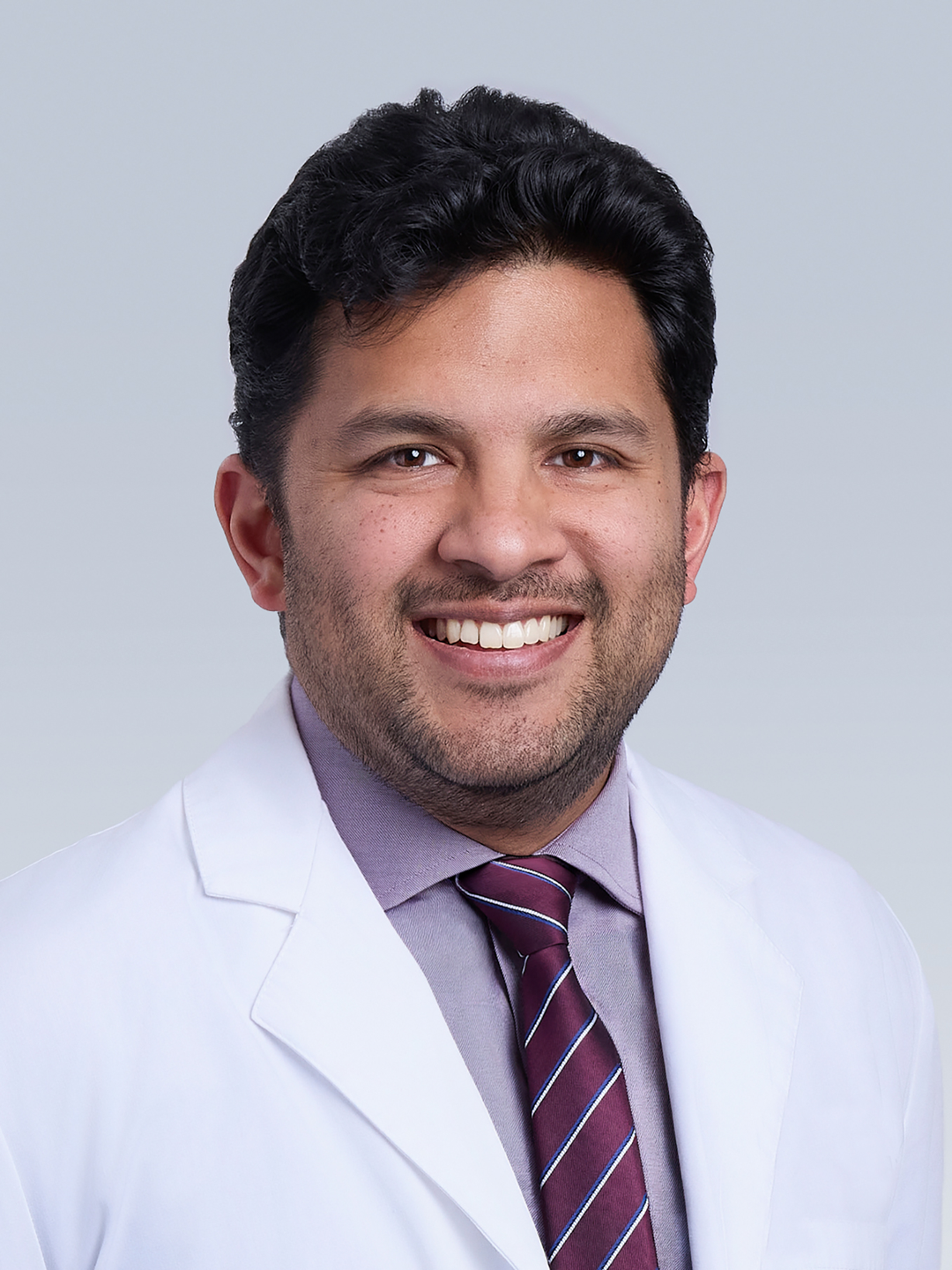 Headshot of Victor Roy, MD