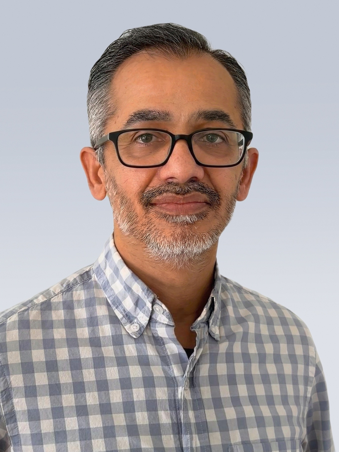 Headshot of Suleman Surti, PhD