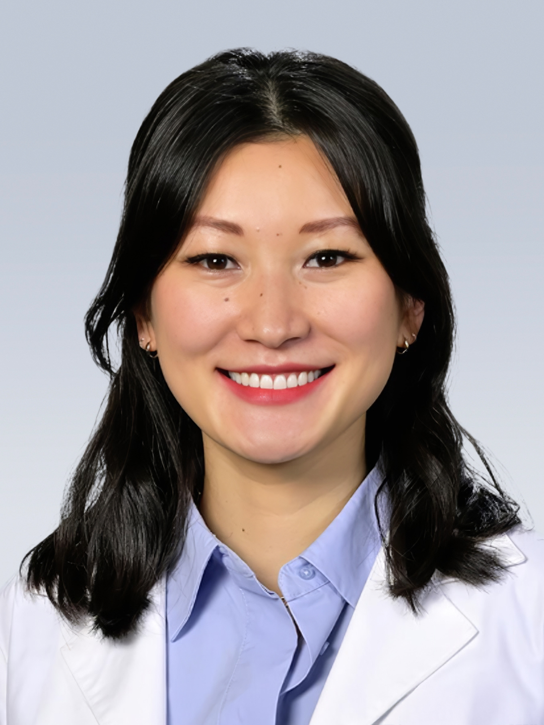 Headshot of Elizabeth Yaxi Zhou, MD