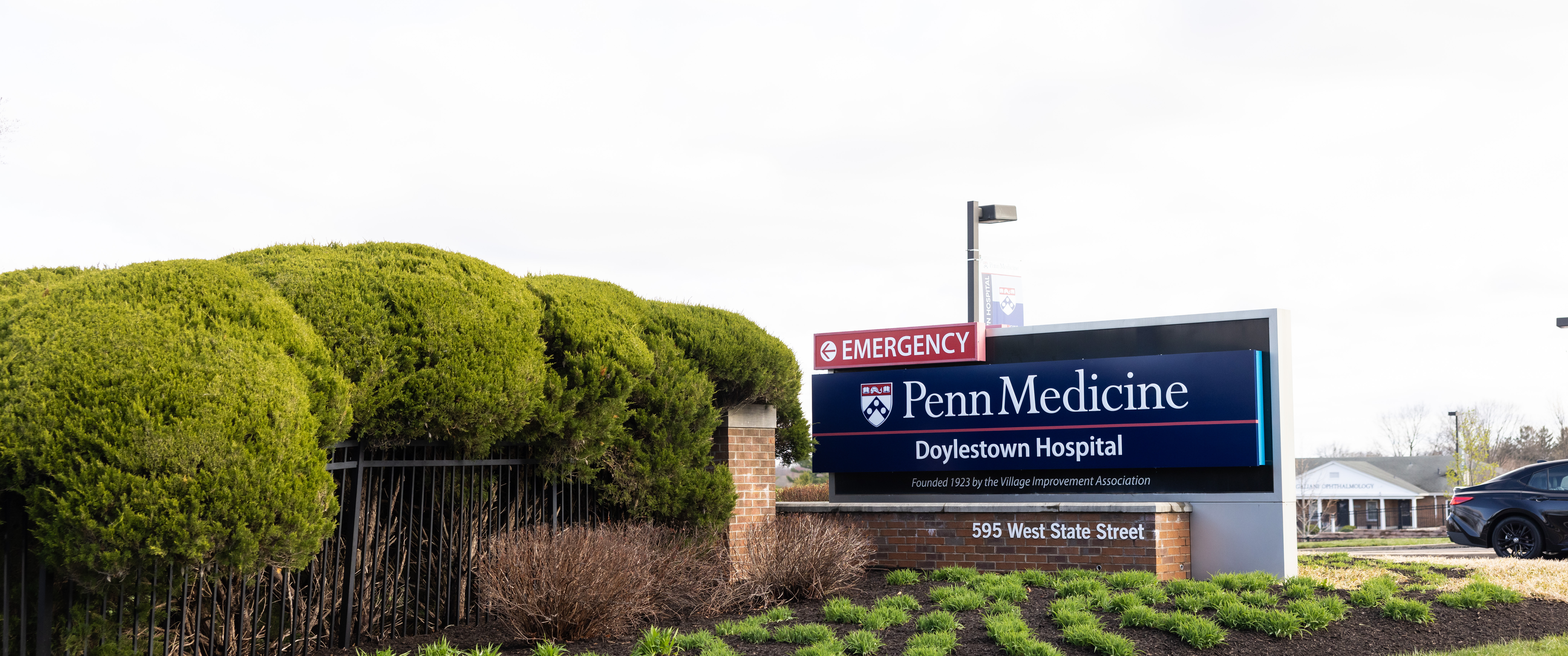 Entryway sign on the campus of Penn Medicine Doylestown Hospital