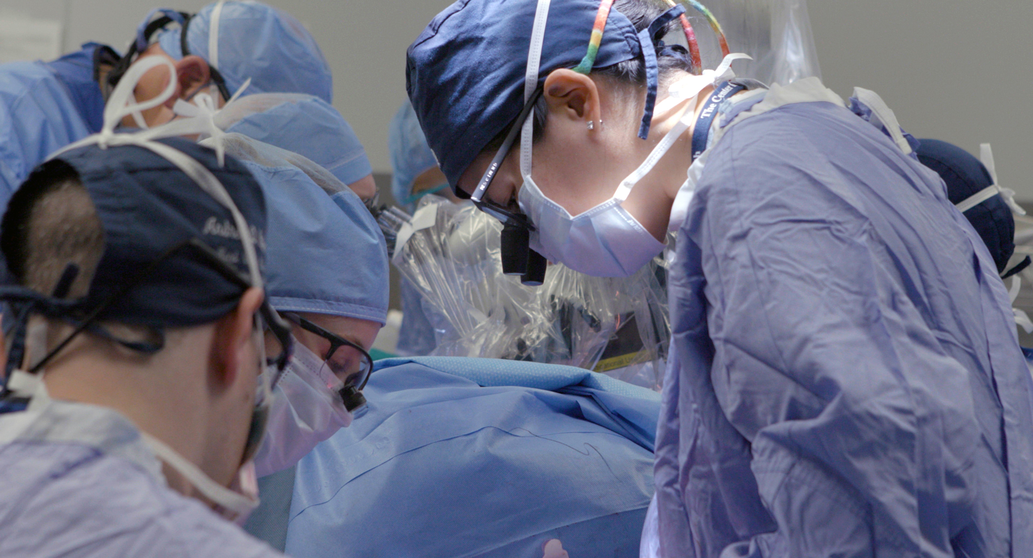 Penn Medicine transplant surgeons performing a double hand transplant