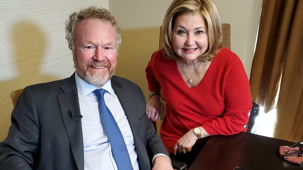 Former news anchor recounts brain surgery at Penn Medicine