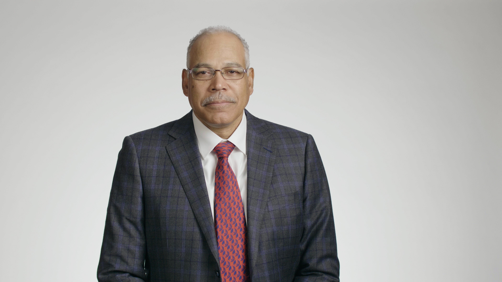 Charles Nelson Broll headshot